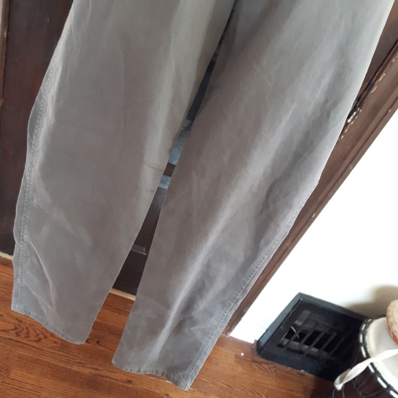 Size 4 Abercrombie & Fitch New York khakis - Picture 5 of 11